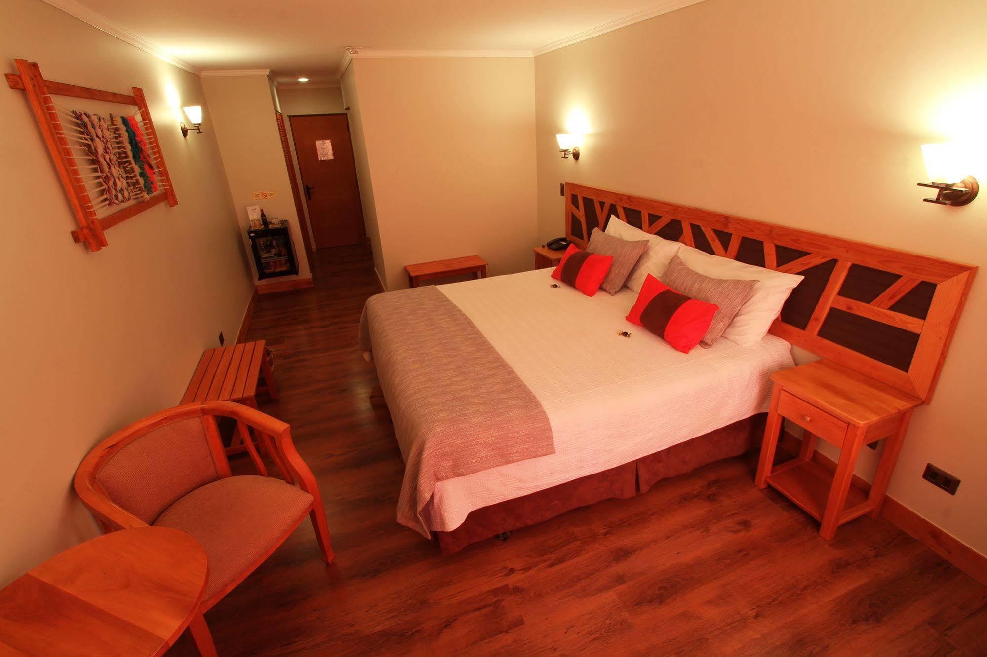 Hotel Lodge Las Cascadas Puerto Clocker Exterior photo